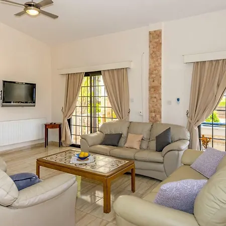 Villa Coral Bay With Pool *