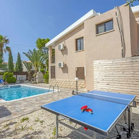 Coral Bay With Pool * Peyia